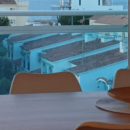 Atico La Cenia Apartment *